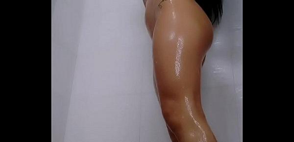  Vanessa sexxy en la ducha
